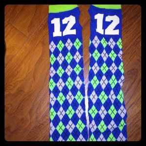 Seahawks arm warmers